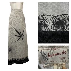 1960s Silver Metallic Bernardo Signed Pop Art Maxi Skirt / Women’s Medium